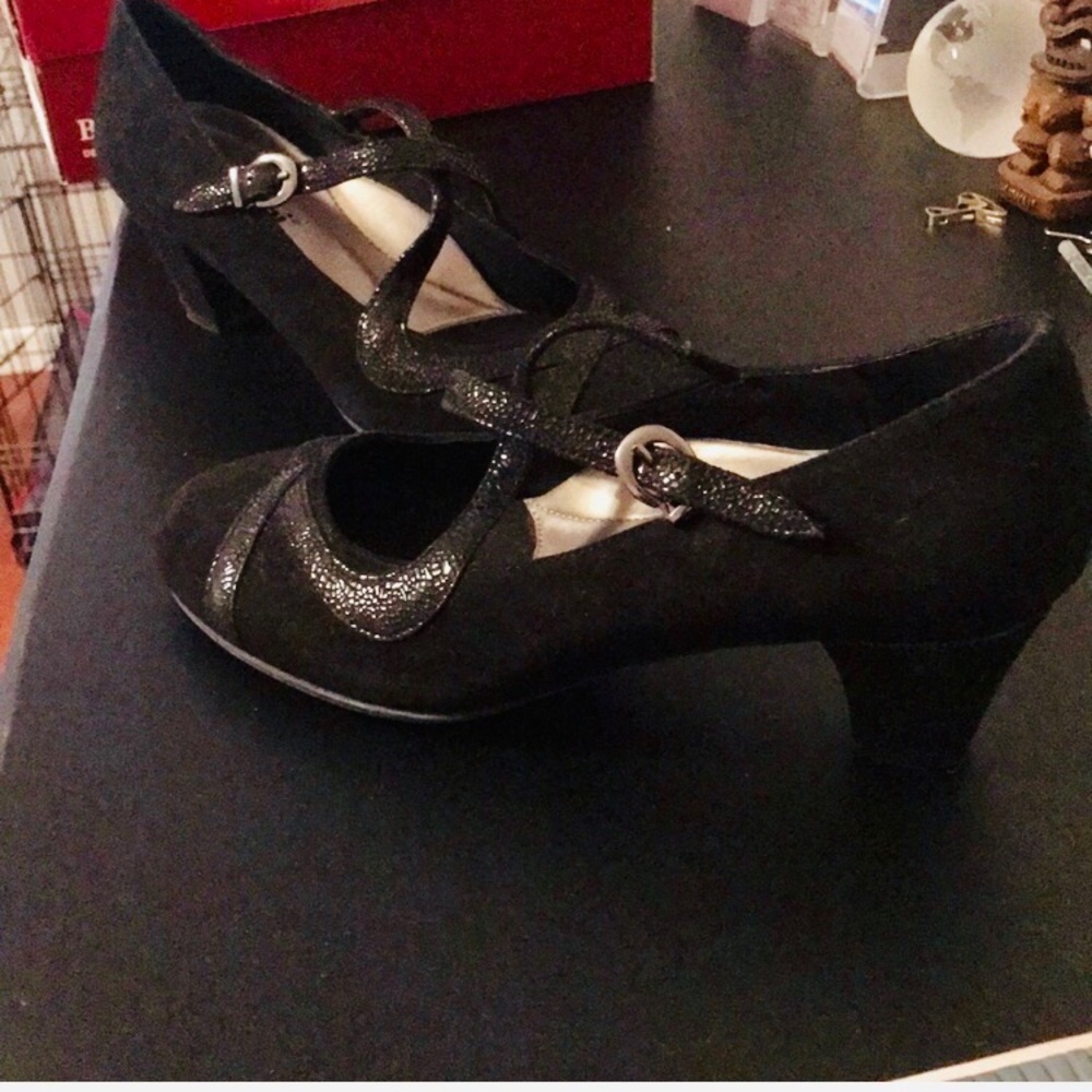 Umberto Raffini Pump - Picture 2 of 5